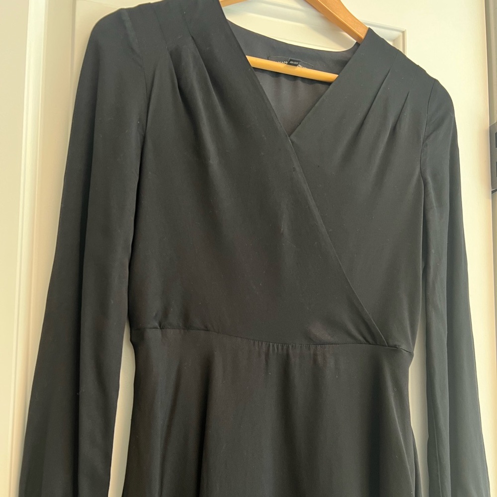 Banana Republic Black Long Sleeves Dress